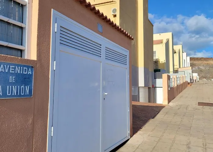 Residencial Oasis Park Apartment La Lajita